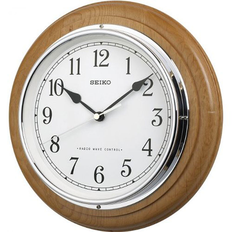 Deluxe Wooden Radio Controlled Seiko Wall Clock